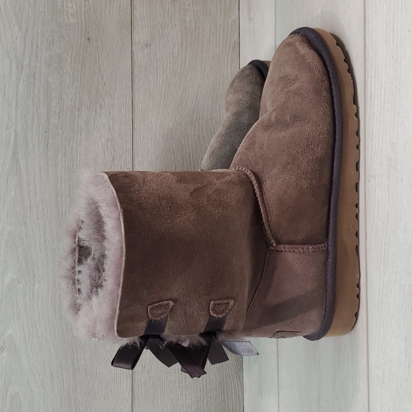 NEW Ugg Australia Bailey Bow II Short Sheepskin Boots shoes sz 6 - Picture 2 of 15